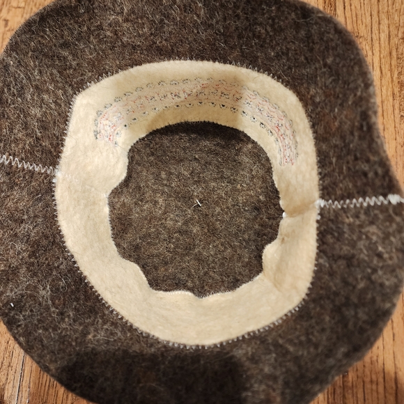 PetriStor sauna hat in traditional Ukrainian wool - Picture 4 of 5